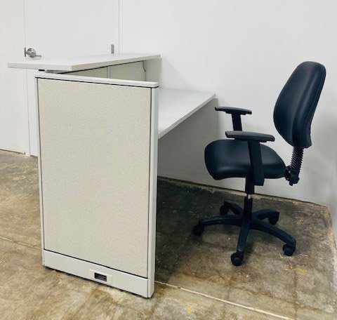 Office modulars with chairs