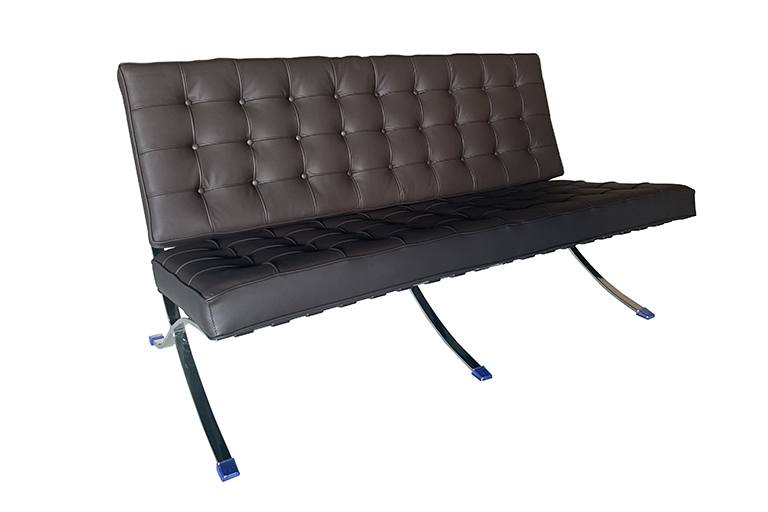 Barcelona 02: Spanish Royal Replika Love Seat Good