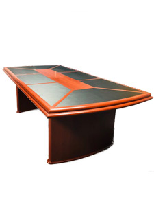 PL2412: Laminate Table in a Beautiful Tone of Cherry